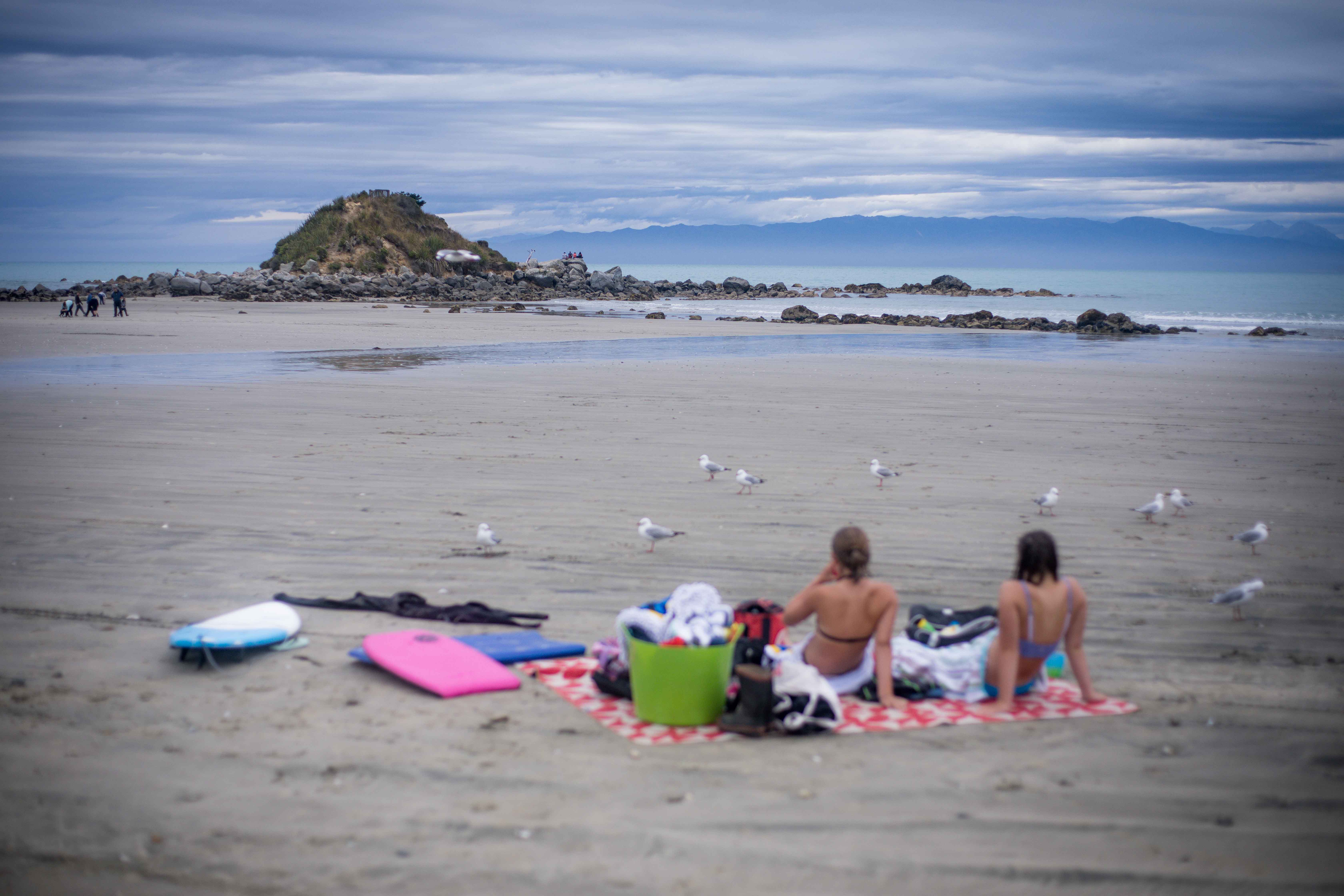 przewodnik surfera, najlepsze spoty Nowej Zelandii