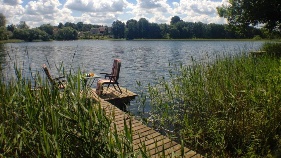 camping stara basn, kosewo, mazury, jezioro, pomost